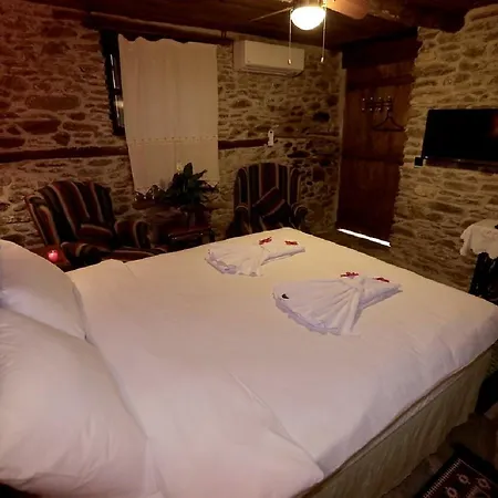 فندق مبيت وإفطار Kadilar Pasazade Konagi 2*
